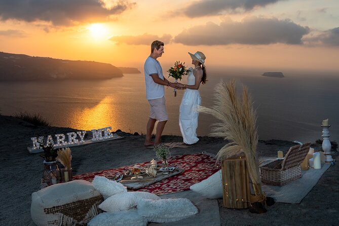 Picnics in Santorini