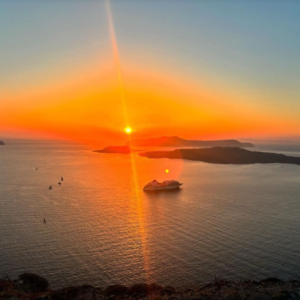 Santorini Sunset Picnic (1)