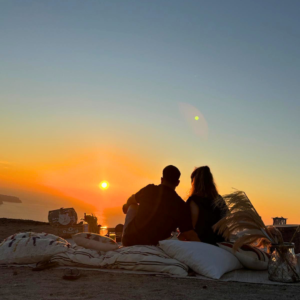 Santorini Sunset Picnic (8)